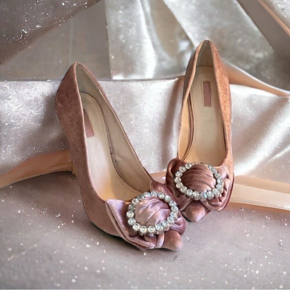 TOPSHOP Pink Velvet Jeweled Wedding Stiletto Heels w Bows & Rhinestones - Picture 3 of 16
